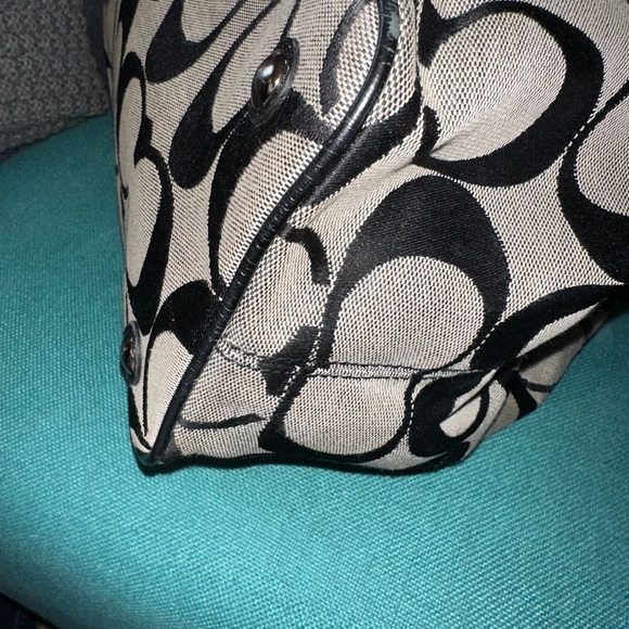 Coach Black Gray Signature Logo Canvas Kiss-lock Handbag Shoulder Bag - Picture 6 of 15